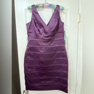 Purple V neck fitted sleeveless Dress